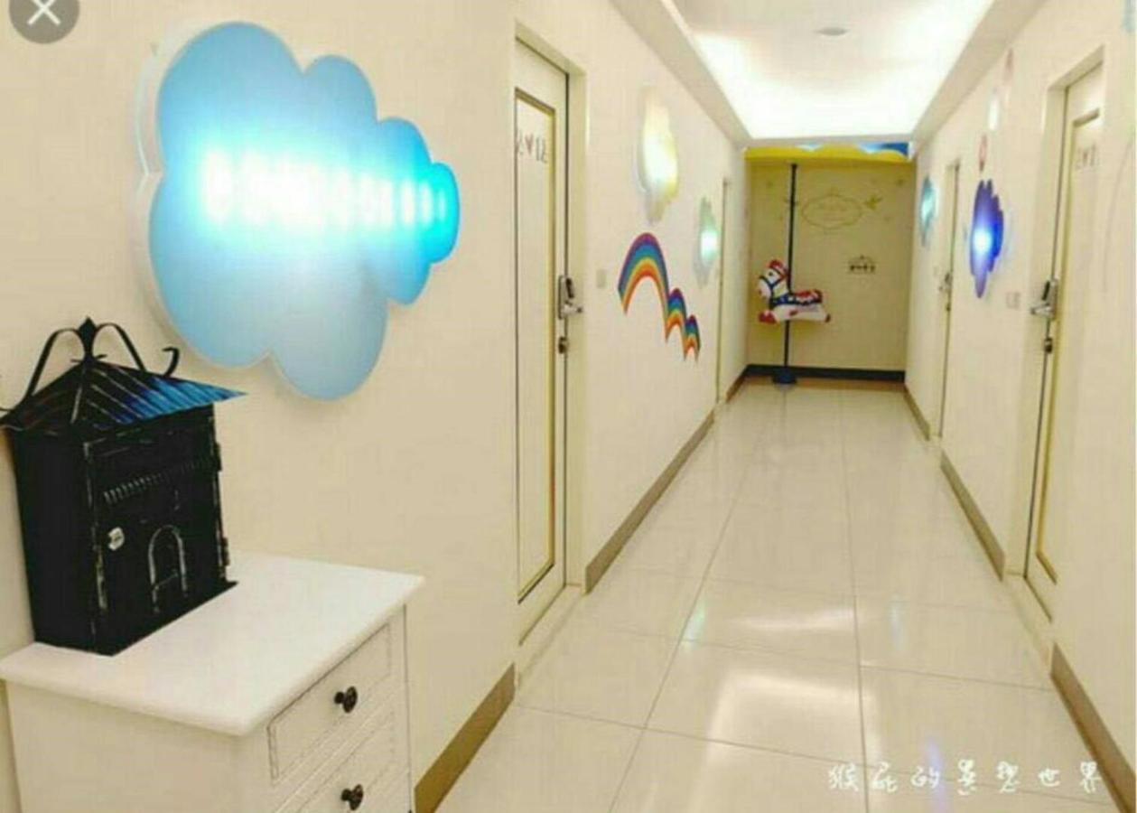 Апартаменты 逢甲mickey House Тайчжун Экстерьер фото