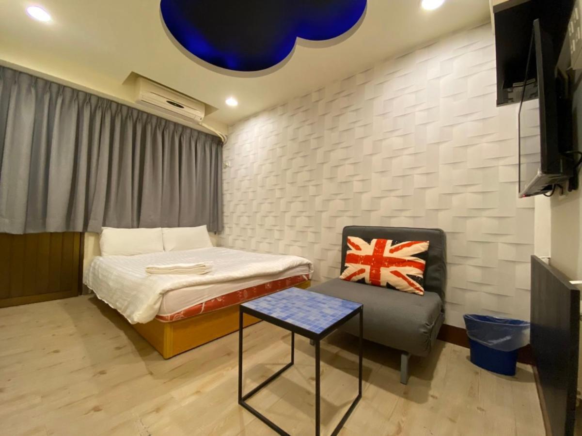Апартаменты 逢甲mickey House Тайчжун Экстерьер фото